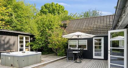 4 Star Holiday Home in Faxe Ladeplads