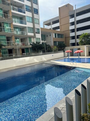 Pool - Charming 2-bedroom apartment in delightful Barranquilla with AC (Barranquilla)