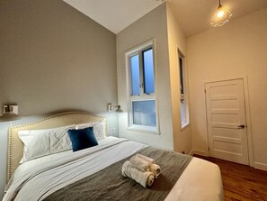 غرفة دوبلكس عائلية | مكواة/لوح كي وواي فاي مجانًا