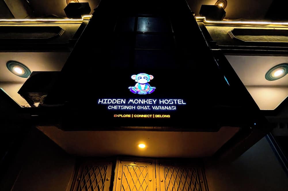 Hidden Monkey Hostel Chet Singh Ghat