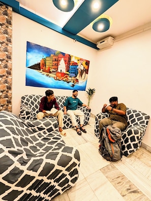 Sala de estar en el lobby