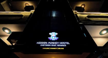 Hidden Monkey Hostel Chet Singh Ghat
