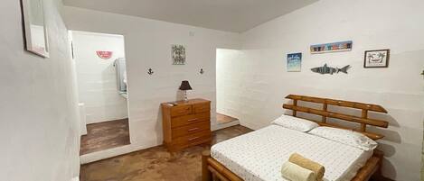 1 chambre, fer et planche Ă repasser, Wi-Fi, literie fournie