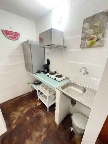 Walking from Chipipe beach studio for 4with AC in charming Salinas