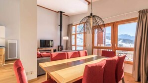 Dining - Monarchs 703 (Bourg-Saint-Maurice)
