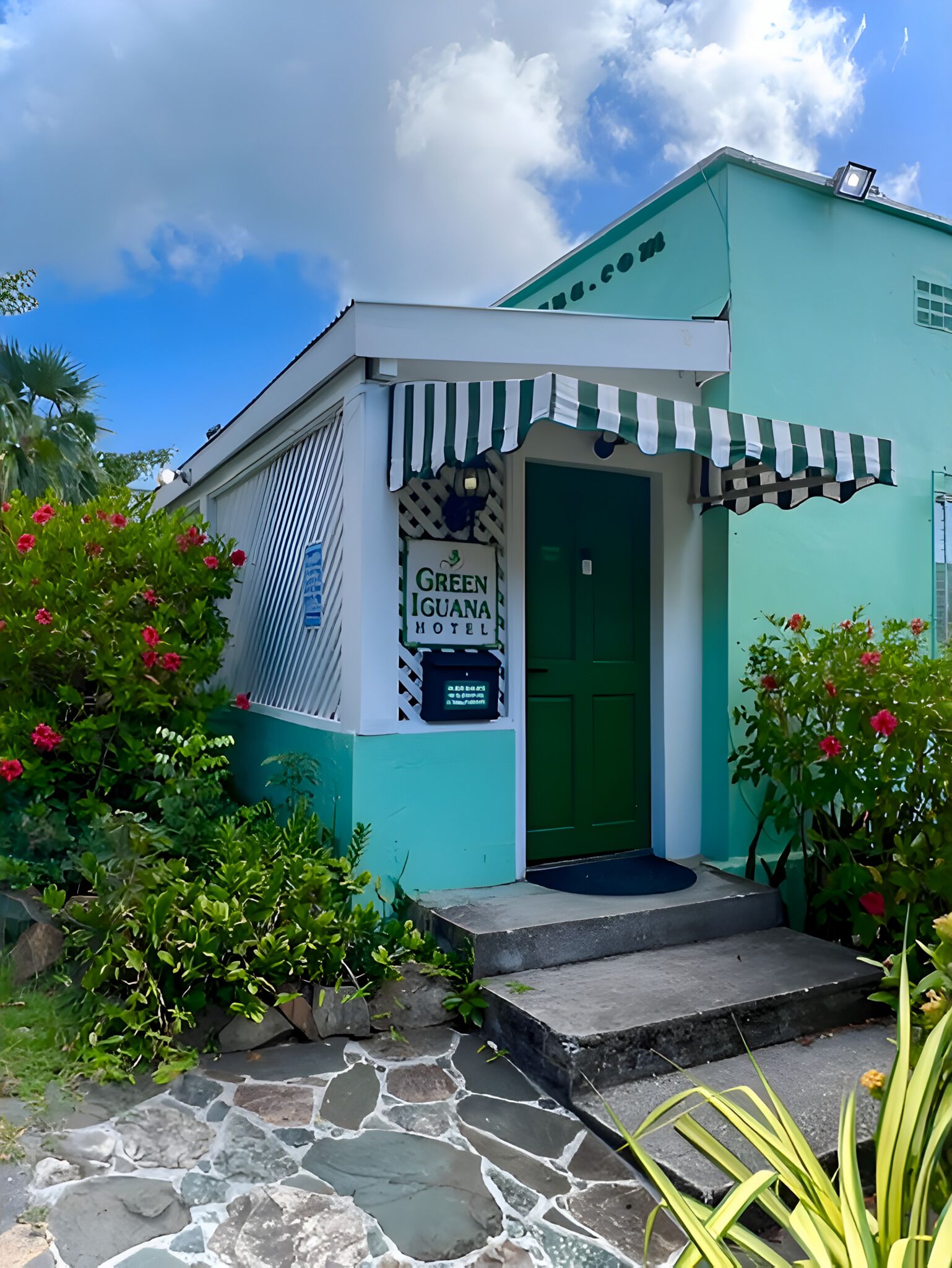 Entrada al alojamiento