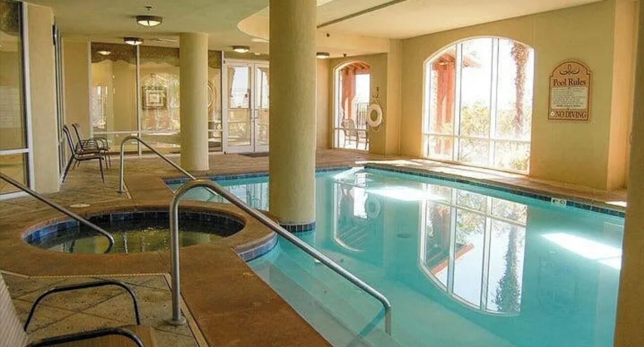 Indoor pool, outdoor pool