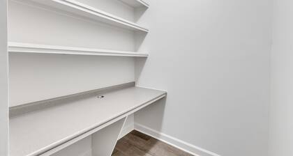 Upscale 2BR Suite Mins Downtown Raleigh