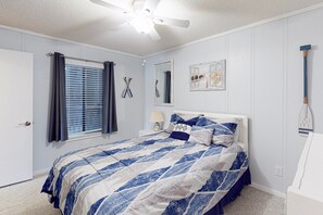 1 bedroom, free WiFi, bed sheets