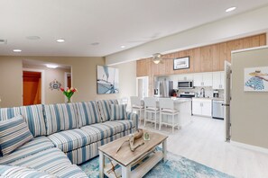 TV, DVD-spiller og stereoanlegg