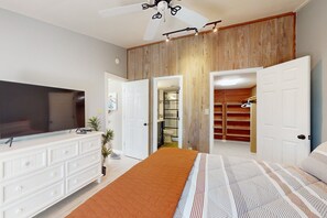 4 chambres, bureau, Wi-Fi gratuit, draps fournis