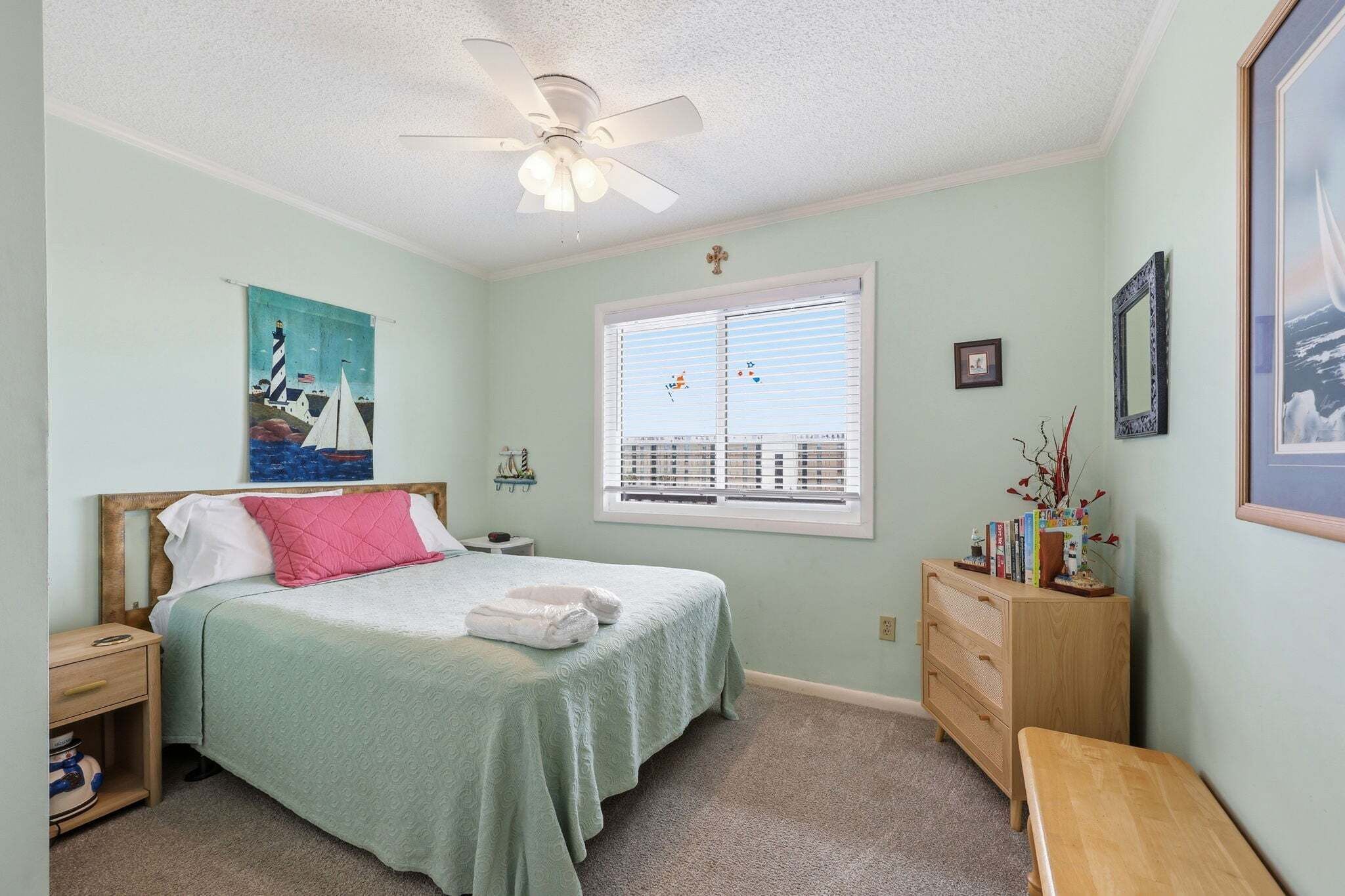 3 bedrooms, free WiFi, bed sheets
