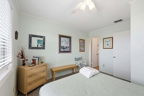 3 bedrooms, free WiFi, bed sheets
