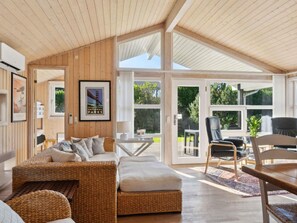 House | Interior - 5 Star Holiday Home in Hojby (Hojby)