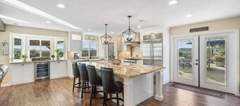Temecula Wine Country Oasis with Pool • Spa • Fire Pit • Pickleball • Views