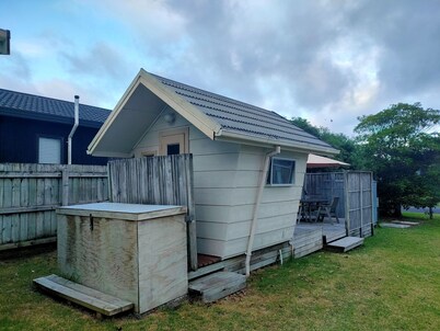 Hosts on the Coast Kowhai Kabins