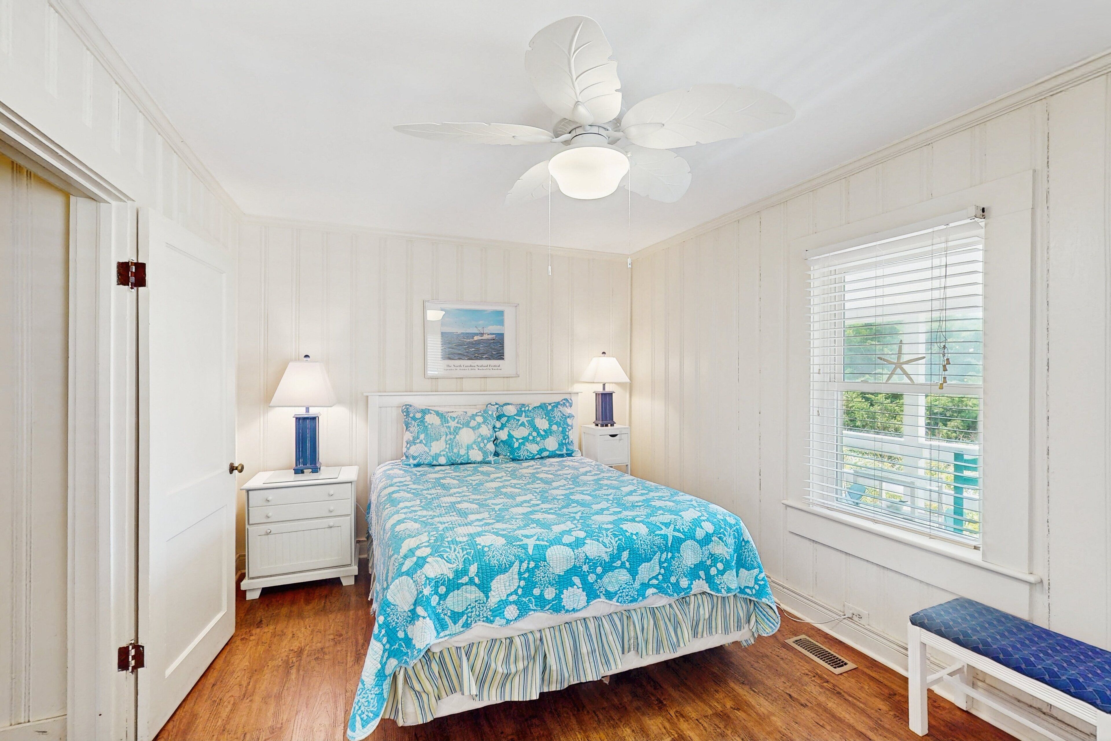 5 bedrooms, free WiFi, bed sheets