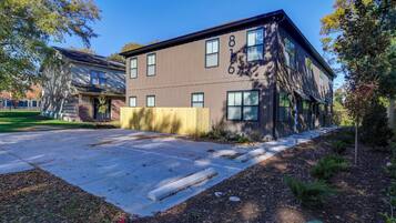 Enceinte de lâhĂ©bergement