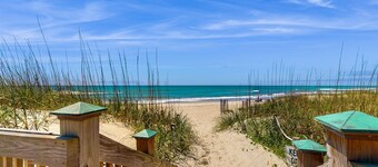 Stunning ocean-front condo with shared pool and direct beach access