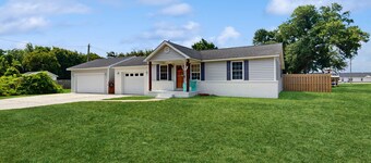 Dog-friendly coastal home with enclosed yard and boat parking available