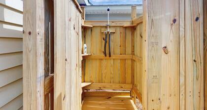 Dog-friendly coastal home with enclosed yard and boat parking available