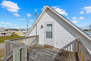 Exterior detail - RG & Carole's Place: Updated beach cottage with enclosed patio, 2 decks, grill, AC, & W/D (Atlantic Beach)