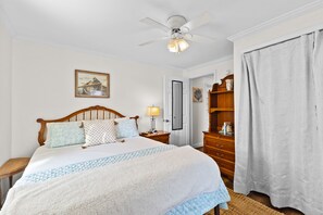 2 Schlafzimmer, Schreibtisch, Bügeleisen/Bügelbrett, kostenloses WLAN