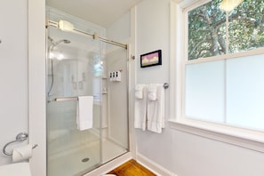 Shower, towels