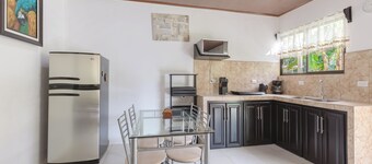 Rio Celeste Birds Garden Apartment with A/C, Comfort in a Natural Environment