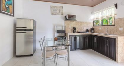 Rio Celeste Birds Garden Apartment with A/C, Comfort in a Natural Environment