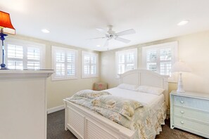 5 soverom, strykejern/-brett, wi-fi (inkludert) og sengetøy