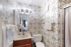 Shower, towels