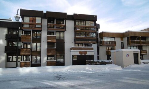 VAL Thorens Rental: Cozy Studio With a Cabin in a Quiet Area