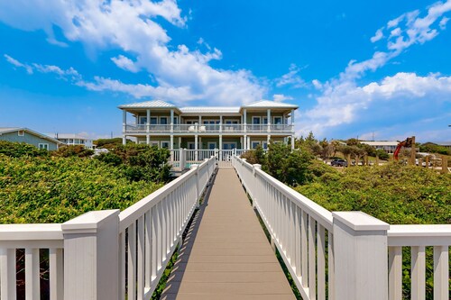 Oceanfront home with direct beach access and movie room