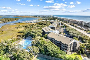 Exterior - Charming condo by the beach with pool, tennis courts (Atlantic Beach)