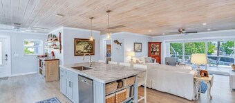 3-bedroom waterfront house in fabulous Cudjoe Key