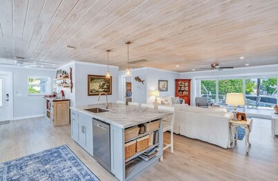 3-bedroom waterfront house in fabulous Cudjoe Key