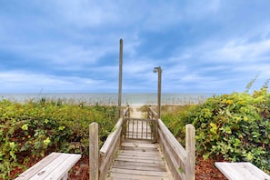 Property grounds - Beautiful ocean front home with direct beach access and outdoor shower (Pine Knoll Shores)