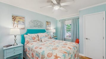 2 bedrooms, WiFi (free), bed sheets
