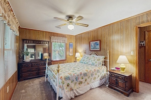 5 bedrooms, free WiFi, bed sheets