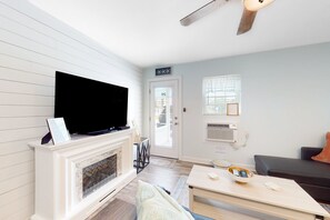 TV, fotballspill og bøker