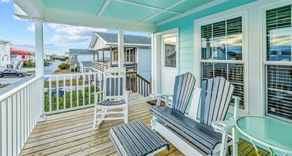 At the Beach: Third-row cottage with Views