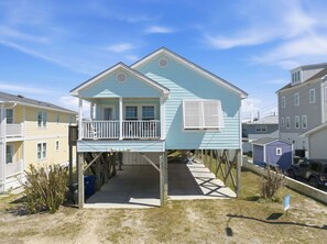 Exterior - At the Beach: Third-row cottage with Views (Atlantic Beach)