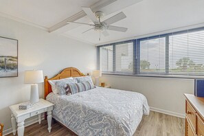 3 bedrooms, iron/ironing board, travel cot, free WiFi
