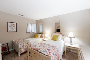 3 bedrooms, free WiFi, bed sheets