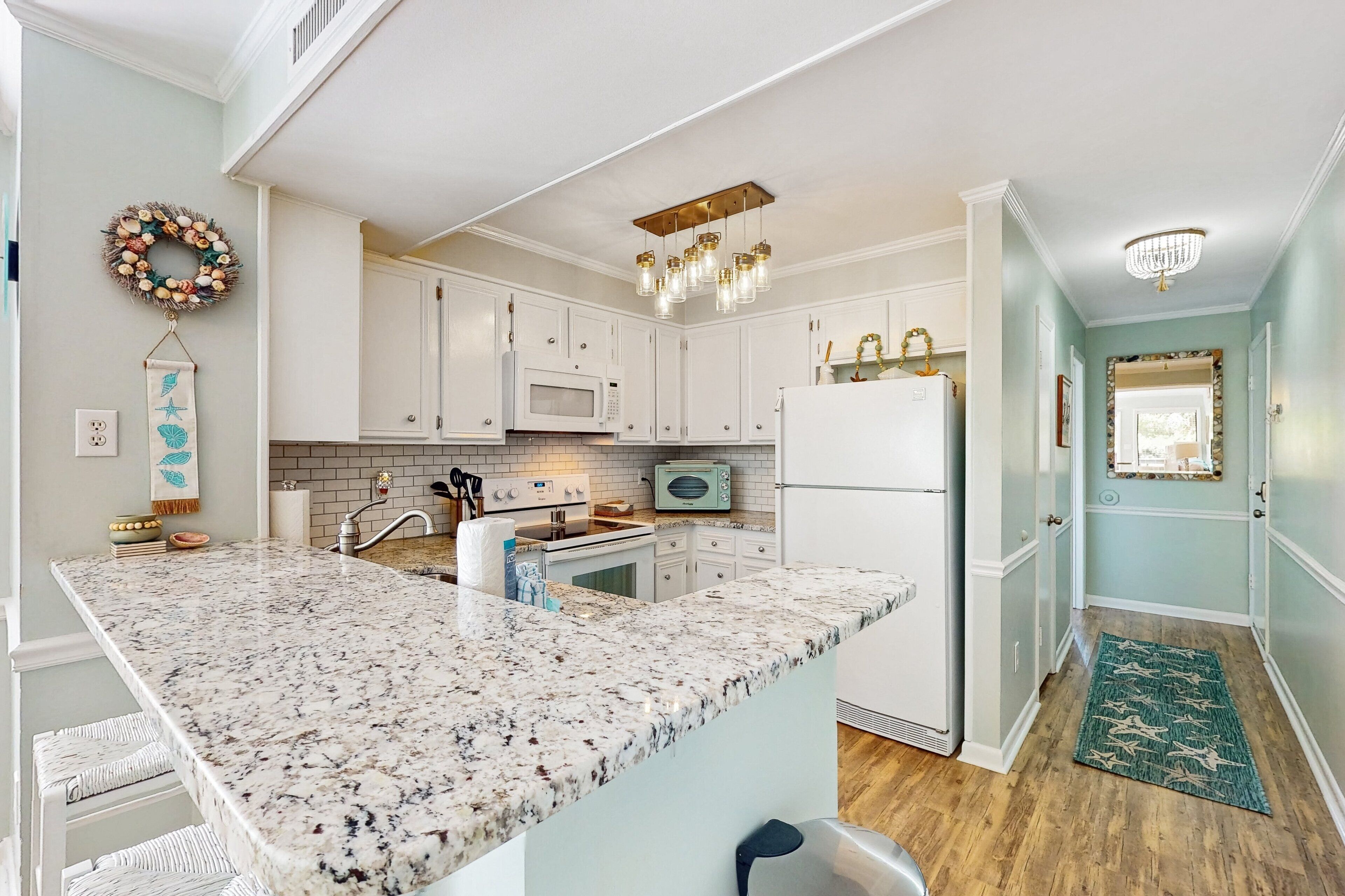 冰箱、微波炉、烤箱、炉灶