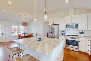 Fridge, microwave, oven, stovetop - Stunning beachfront home with private dock, central AC & spacious deck (Beaufort)