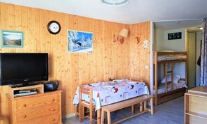 Interior - Studio for 4/5 People (Orcieres)