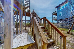 Property grounds - Oceanfront, Dog-Friendly, 4-Bedroom w/ Private Hot Tub, Ocean View, AC, WiFi (Avon)