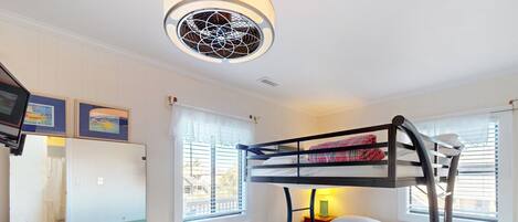 3 bedrooms, free WiFi, bed sheets